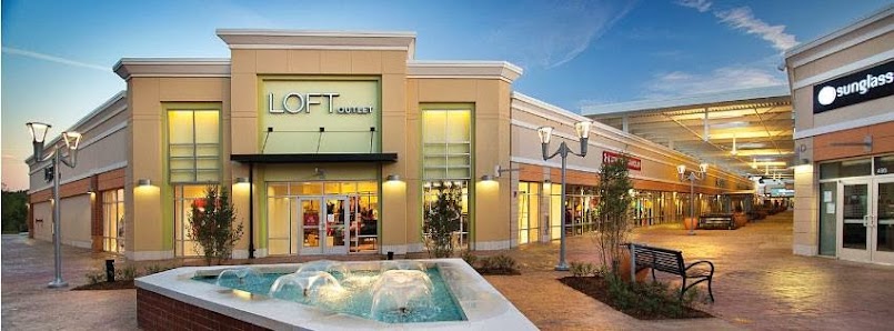 The Outlet Shoppes at Atlanta photo 5