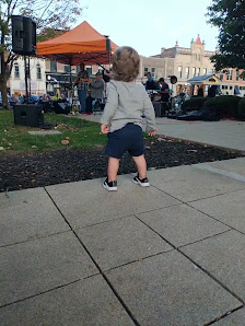 Noblesville Square photo 3