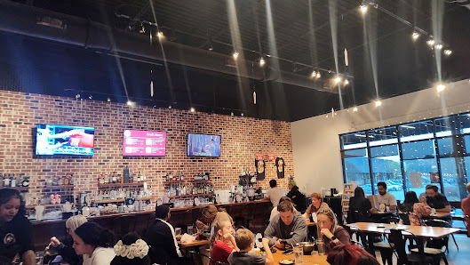 Gateway Plaza photo 2