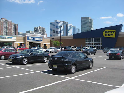 Newport Plaza photo 4