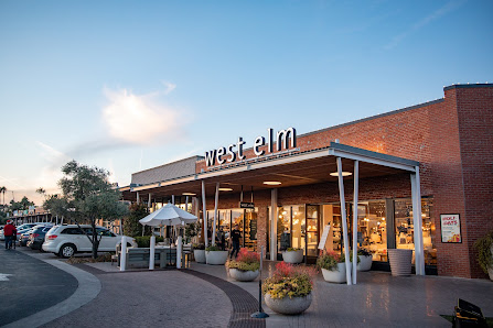 Uptown Plaza photo 1