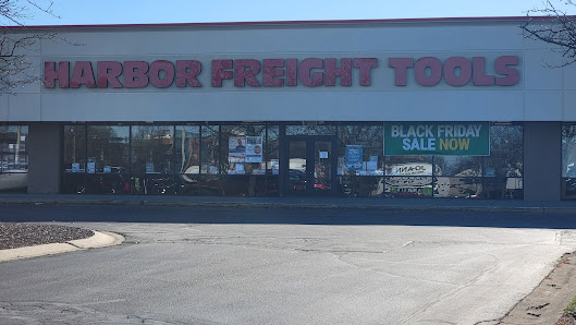 Castleton Square photo 1