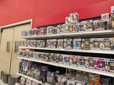 L Street Marketplace photo 2