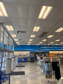 L Street Marketplace photo 4