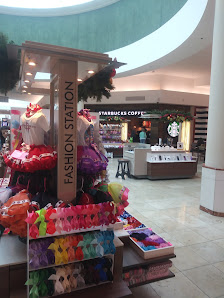 Baybrook Square photo 2