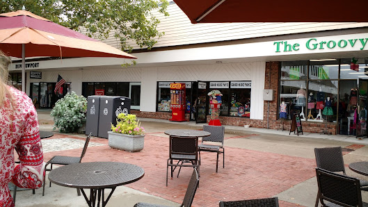 Long Wharf Mall photo 2