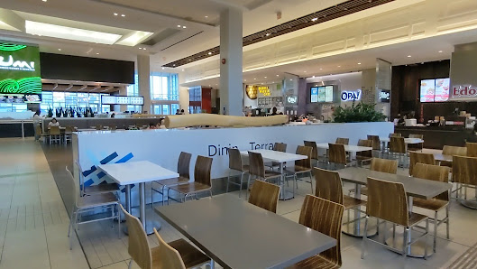 CF Richmond Centre photo 4