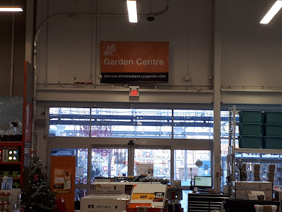 St. Vital Square photo 2