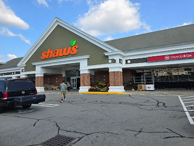 Aquidneck Shopping Centre photo 1