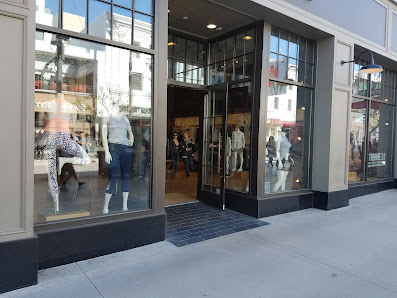 Santa Monica Place photo 4