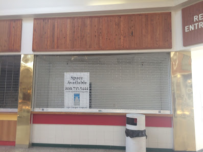 Rehoboth Mall photo 4