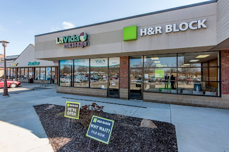 Livonia Plaza photo 1