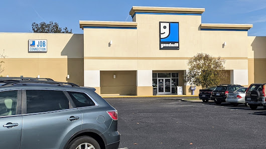 Landmark Square photo 1