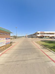 Oakridge Plaza photo 6