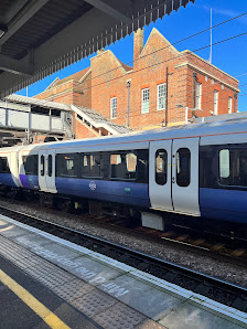 Brentwood Square photo 4