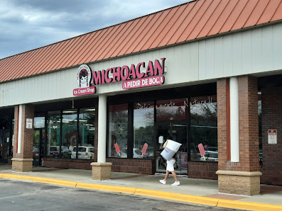 Central Plaza photo 1