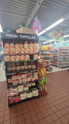 Central Plaza photo 3