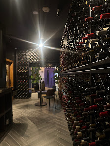 Mercado Food Hall | International Food Court, Boutique Shops & Beauty Suites - Mcallen TX photo 6