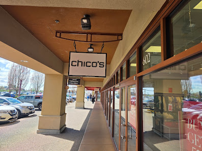 Woodburn Premium Outlets photo 5