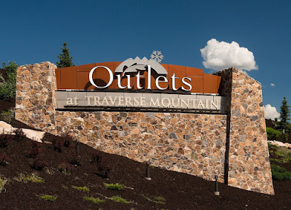 Outlets at Traverse Mountain photo 4
