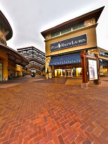 Outlets at Traverse Mountain photo 5