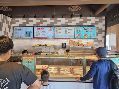 Louis the 8th Mall photo 2