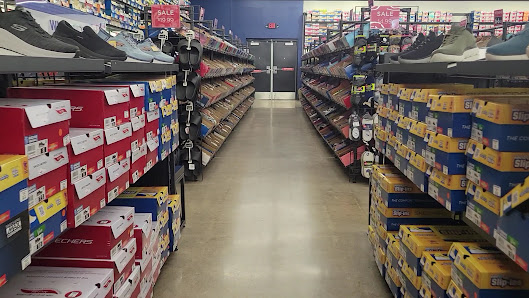 Green Bay Plaza photo 3