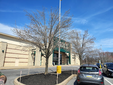 Monroe Marketplace photo 2