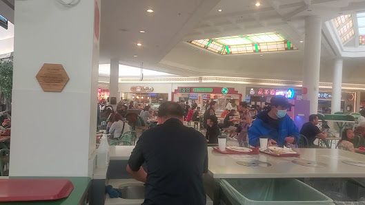 Lansdowne Centre photo 3