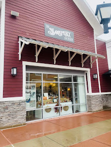 Kittery Premium Outlets photo 3