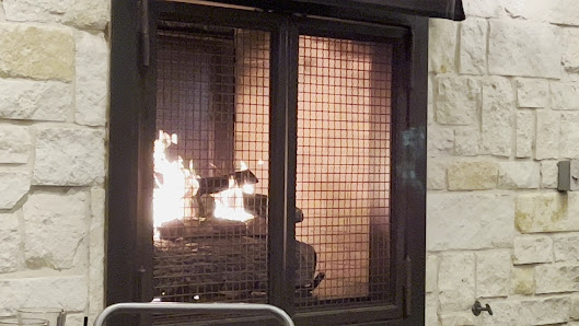 Las Colinas Village photo 3