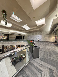 Woodfield Mall photo 7