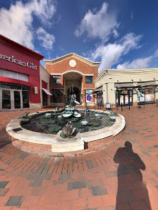 The Town Center at Levis Commons photo 7