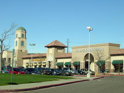 Denver West Village photo 7