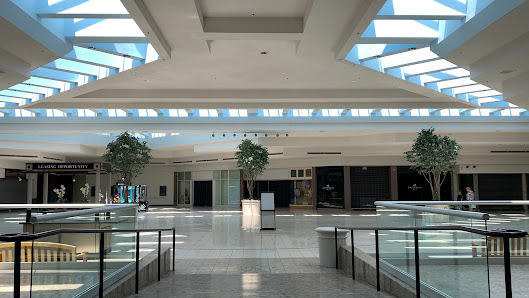 Lakeview Square Mall photo 4