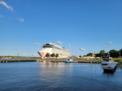 Port of Sydney, N.S. photo 4