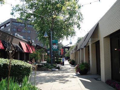 Edgebrook Shops photo 5