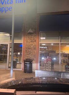 Shops at Dakota Crossing photo 4