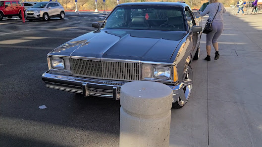 Lake Pleasant Towne Center photo 3