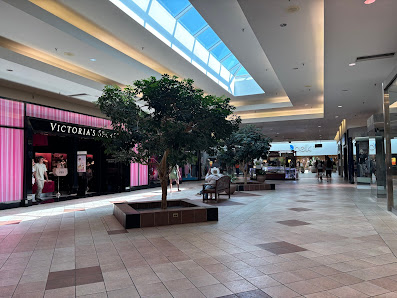 University Mall photo 1