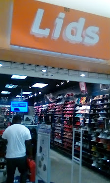 University Mall photo 4