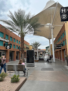 Outlet Premium photo 1