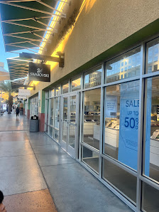 Outlet Premium photo 4