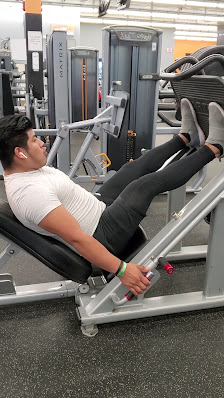 Sherwood Plaza photo 3