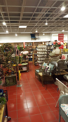 Franklin Shopping Plaza photo 2