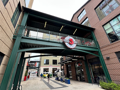 8th Street Market photo 1