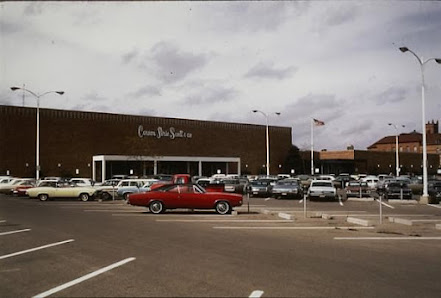 Lincoln Square Mall photo 1