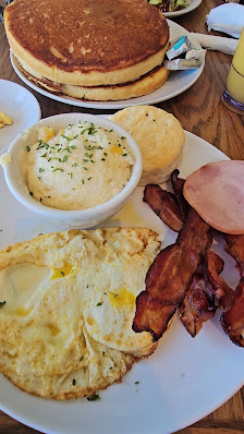 Crossroads Center photo 3