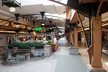 Les Halles Fleur de Lys photo 5