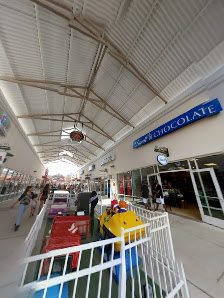 Pocono Premium Outlets photo 7